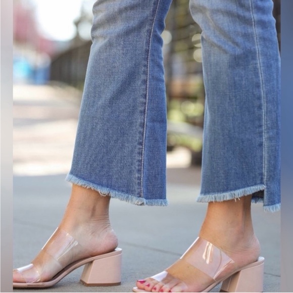 CAbi High-Low Crop Jeans Style #6070, size 14 - Picture 5 of 13